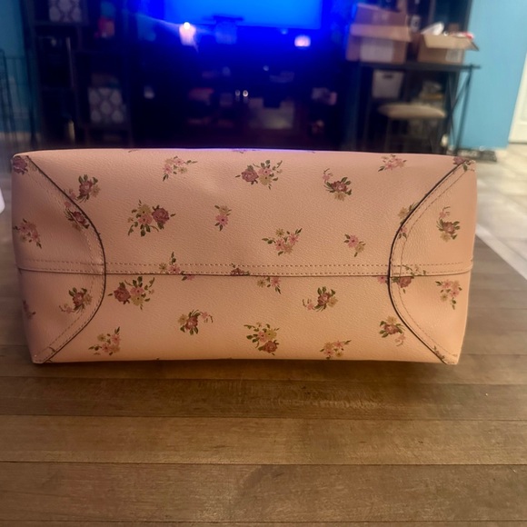 Coach X Disney Reversible Minnie Mouse Pink Patches City Zip Tote Bag Purse - Picture 5 of 16